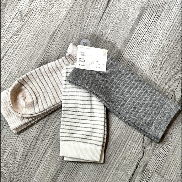 Women Crew Socks Cotton Stripe Metallic 3 Pack NWT